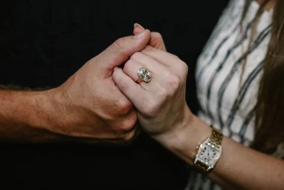 Taylor Swift’s Engagement Ring: The Sparkling Symbol Everyone’s Talking About