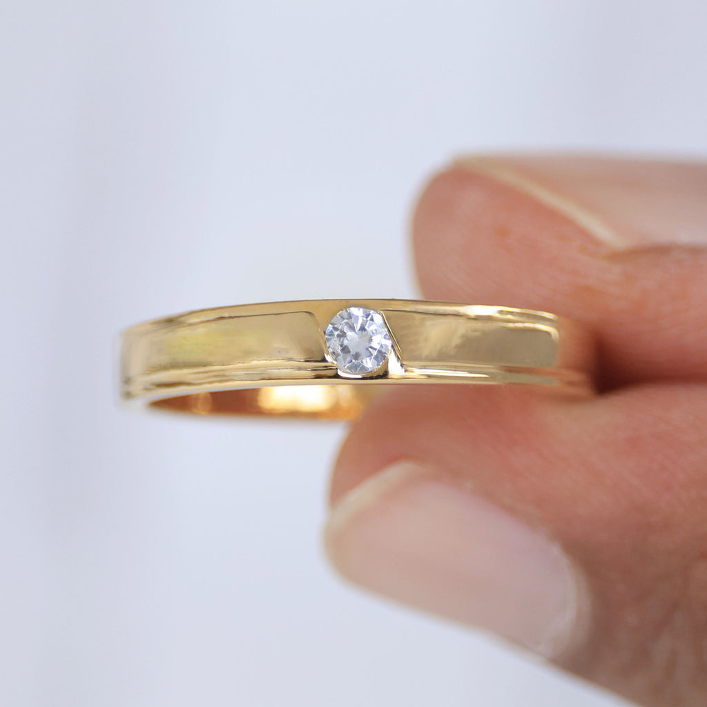 Modern Half-Bezel Solitaire Wedding Band in 14k Solid Gold, 0.10 CT Round Cut Lab Grown Diamond, Birthday Gift for Him, Anniversary Gift