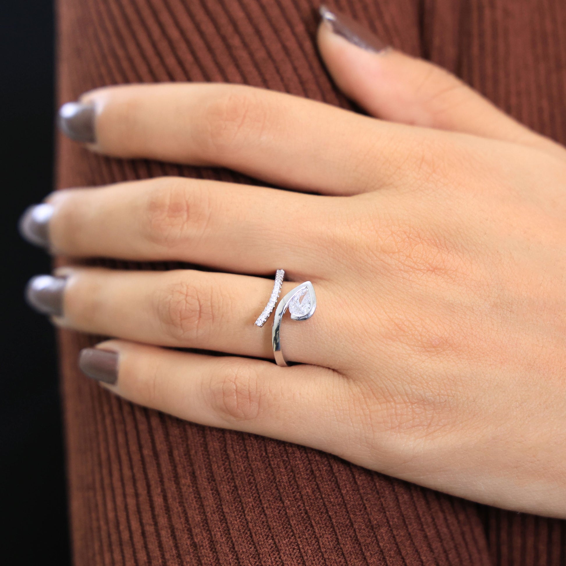 Modern Open Wrap Pear Solitaire Engagement Ring in Lab Diamond – 14k Solid Gold, Wedding Gift for Her, Handmade Bridal Jewelry