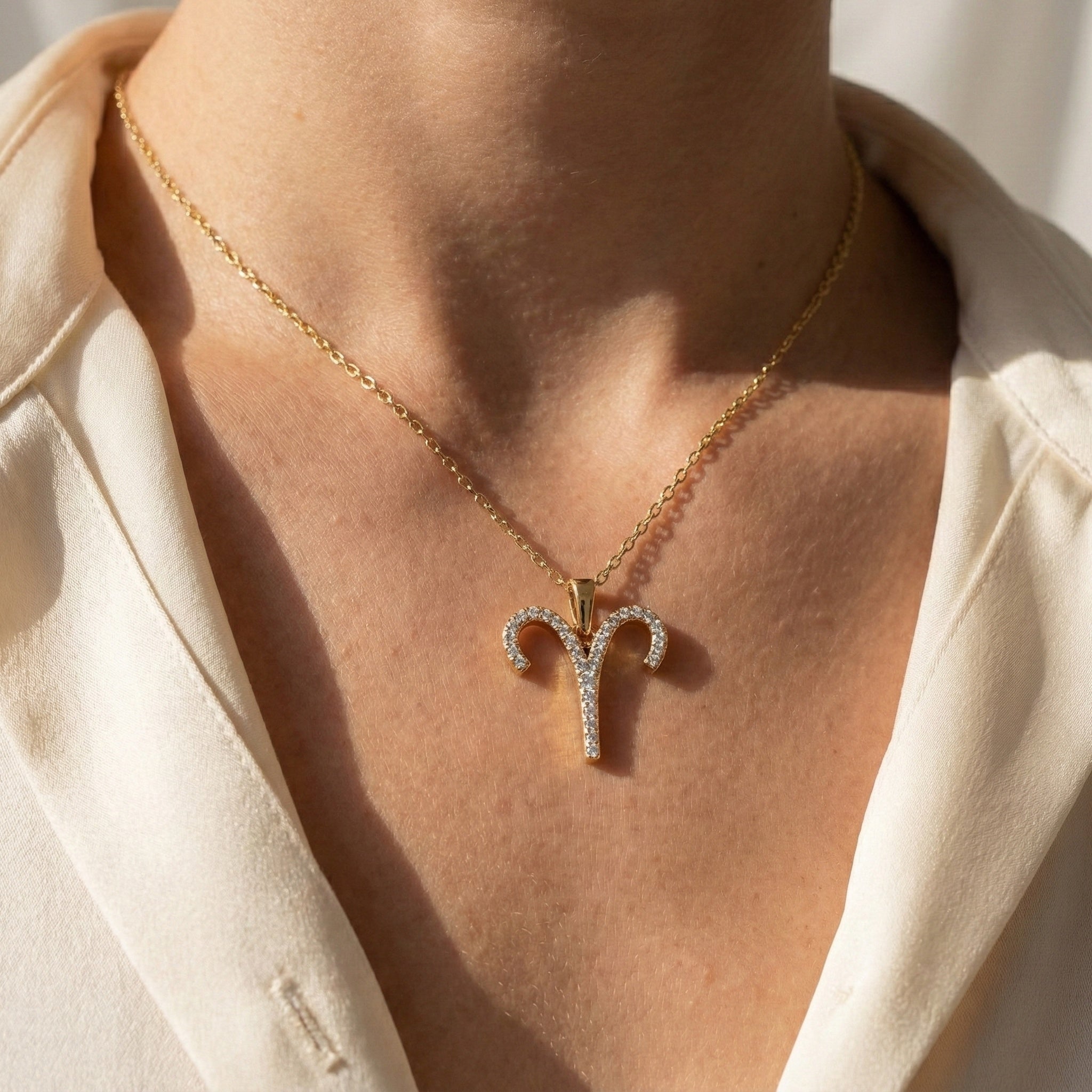 Aries Zodiac Ram Horn Pavé Diamond Pendant in Lab Diamond – 9K Solid Gold, Horoscope Symbol Pendant, Birthday Gift for Her/Him