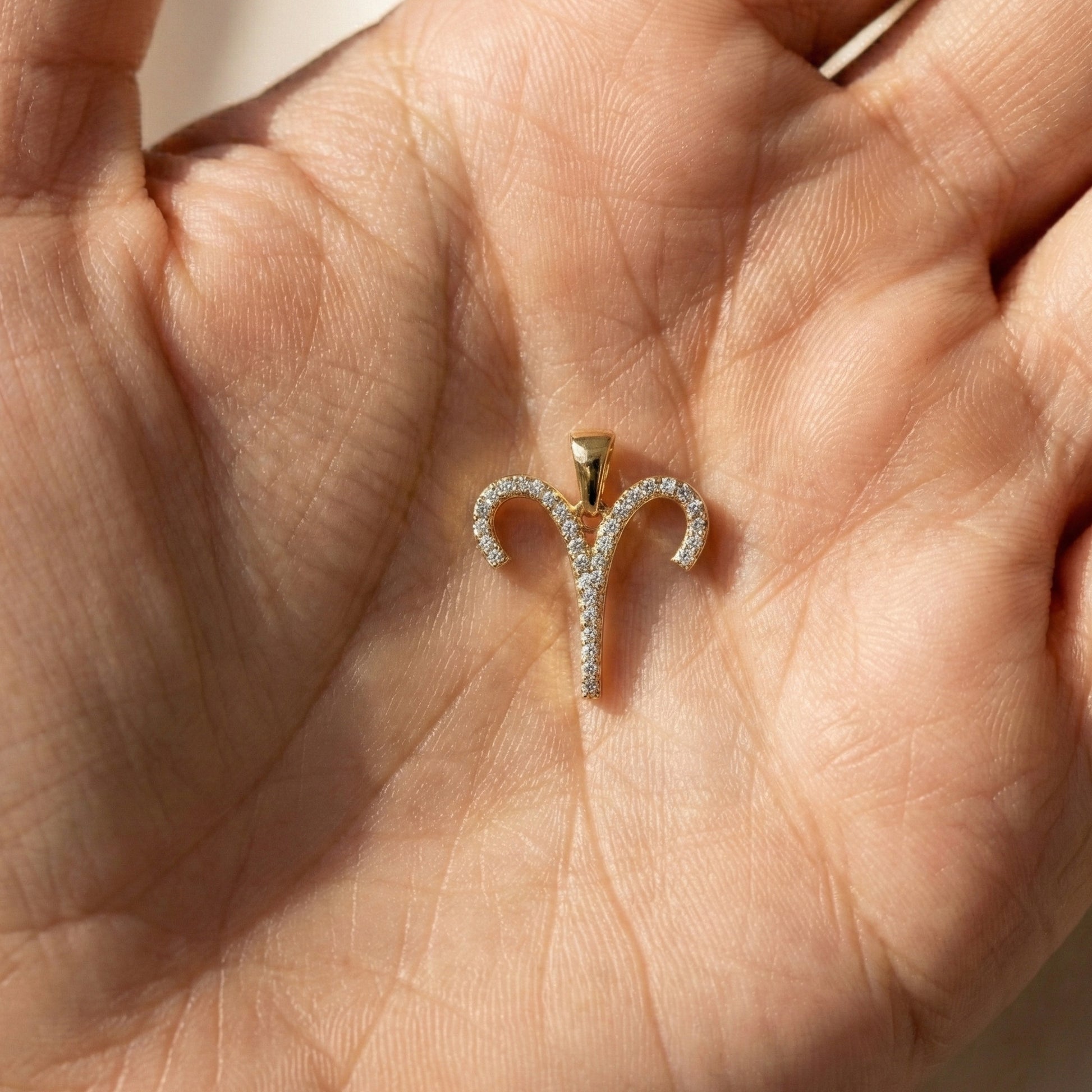 Aries Zodiac Ram Horn Pavé Diamond Pendant in Lab Diamond – 9K Solid Gold, Horoscope Symbol Pendant, Birthday Gift for Her/Him