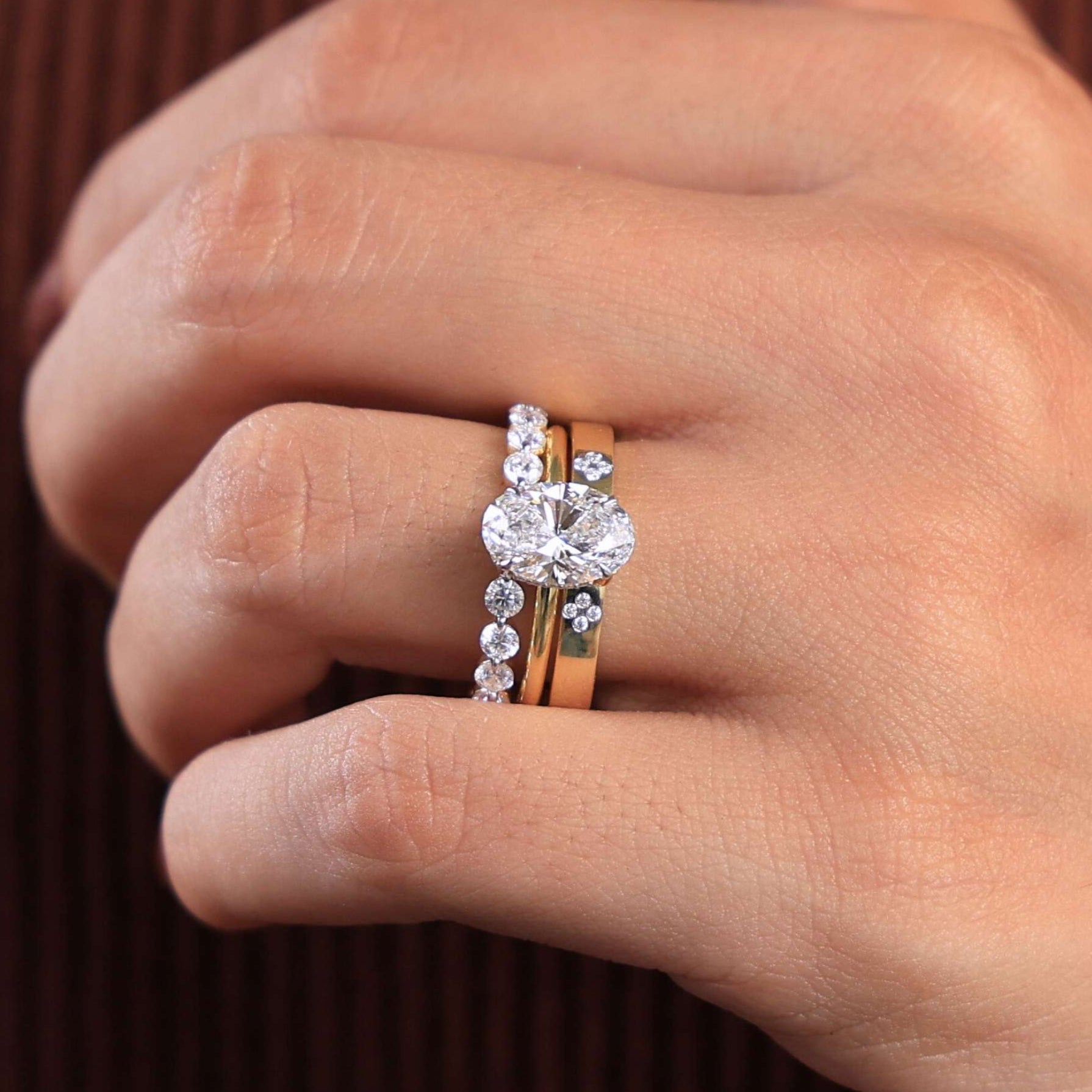 Oval Solitaire & Curved Band Bridal Ring Set in Lab Diamond – 14k Solid Gold, Bridal Jewelry, Anniversary Gift for Her