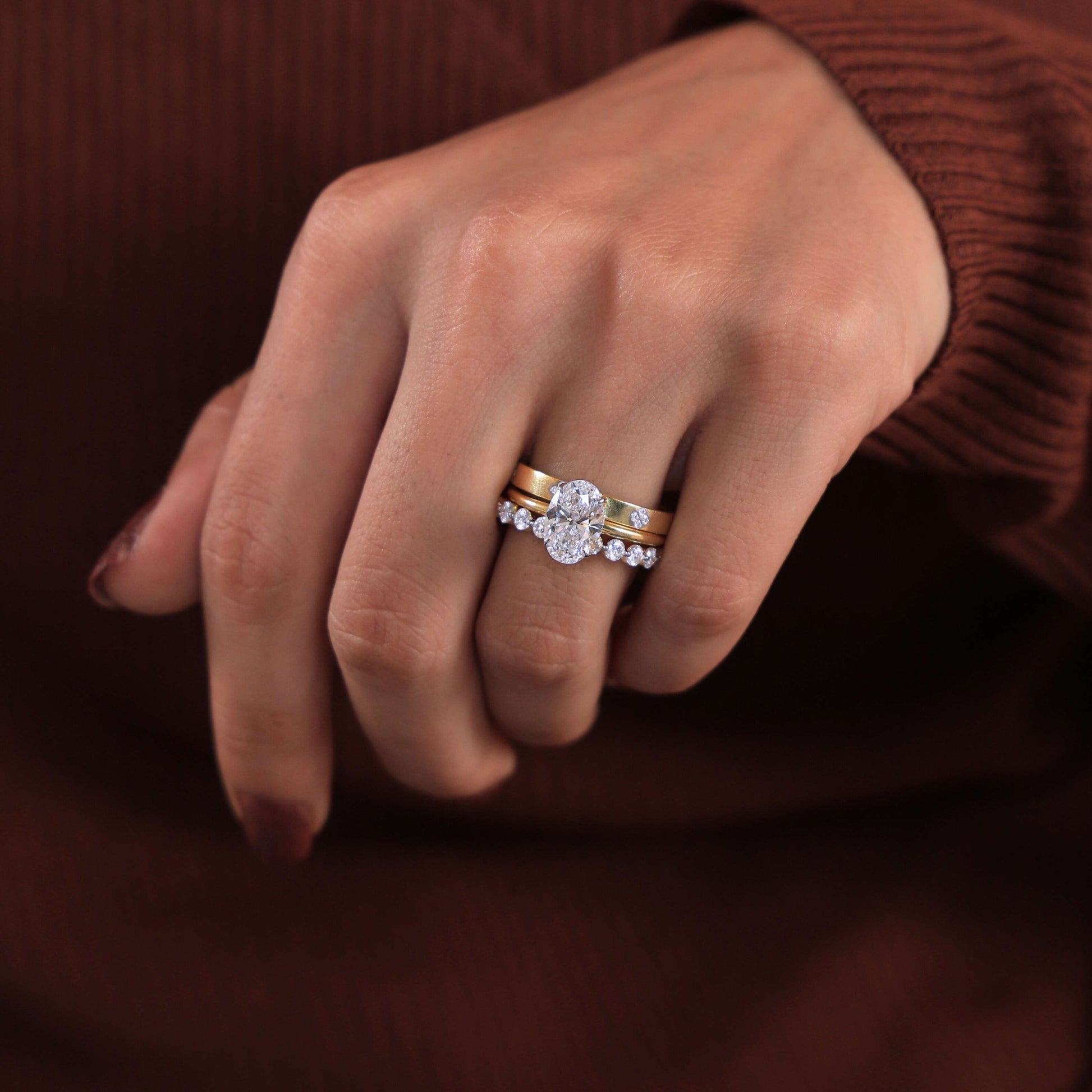 Oval Solitaire & Curved Band Bridal Ring Set in Lab Diamond – 14k Solid Gold, Bridal Jewelry, Anniversary Gift for Her