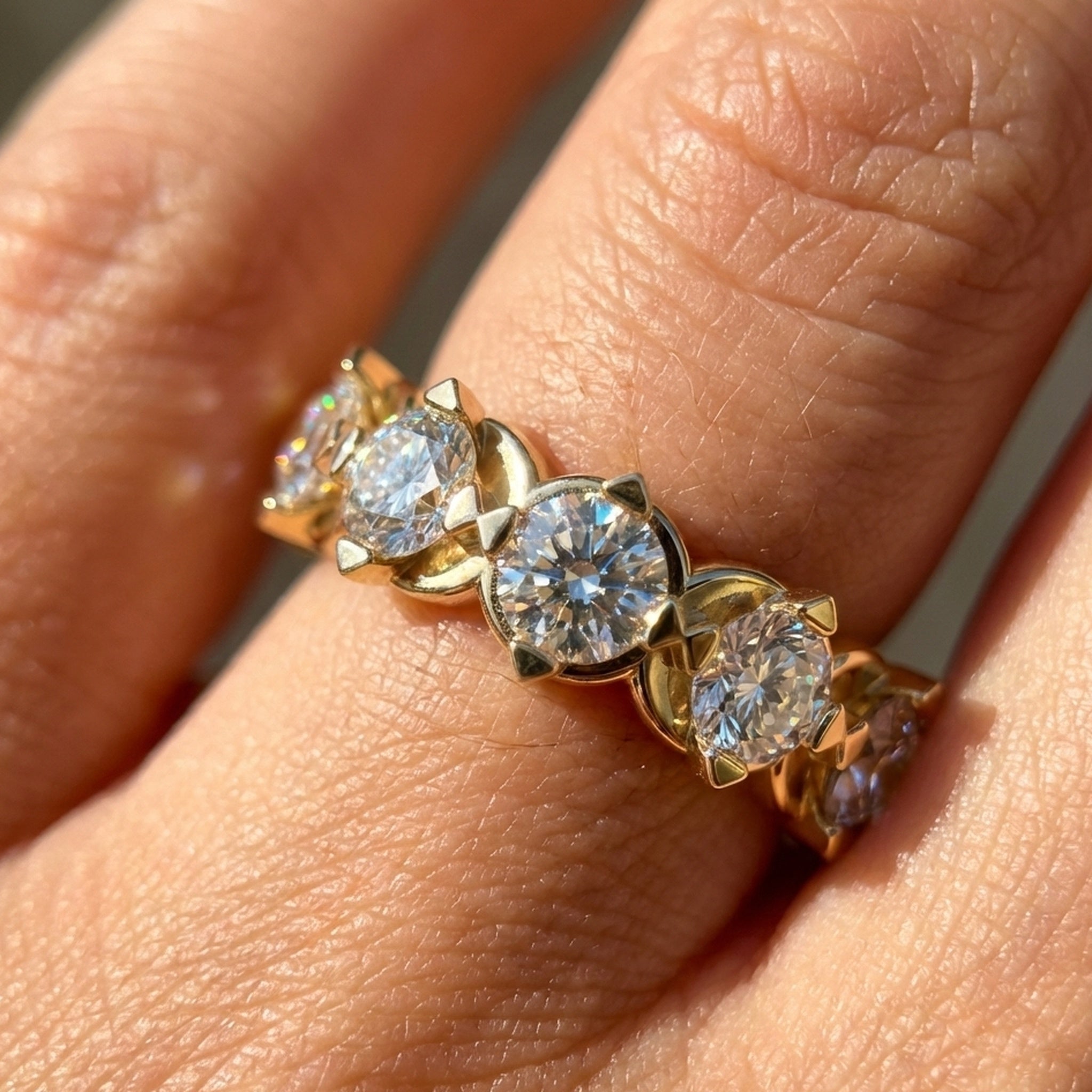 Scalloped Petal Crown Eternity Band in 14k Solid Gold, 1.50 TCW Round Cut Lab Grown Diamonds, Classic Anniversary Gift