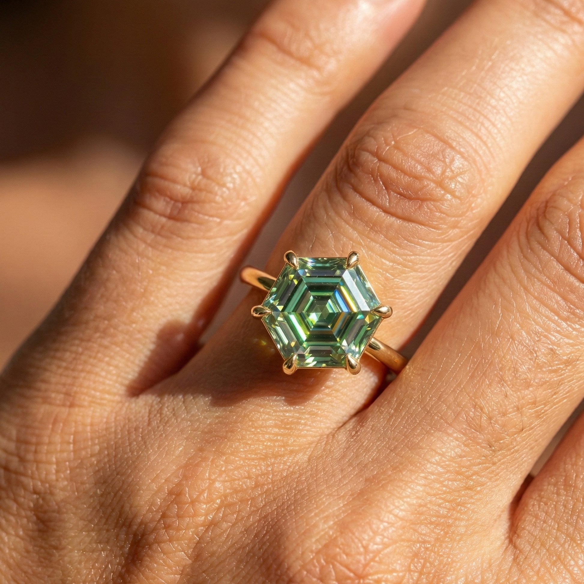 3.00 CT Modern Geometric Hexagon Green Emerald Gemstone Engagement Ring in Lab Diamond – 14K Solid Gold, Wedding Gift for Wife, Daily Wear