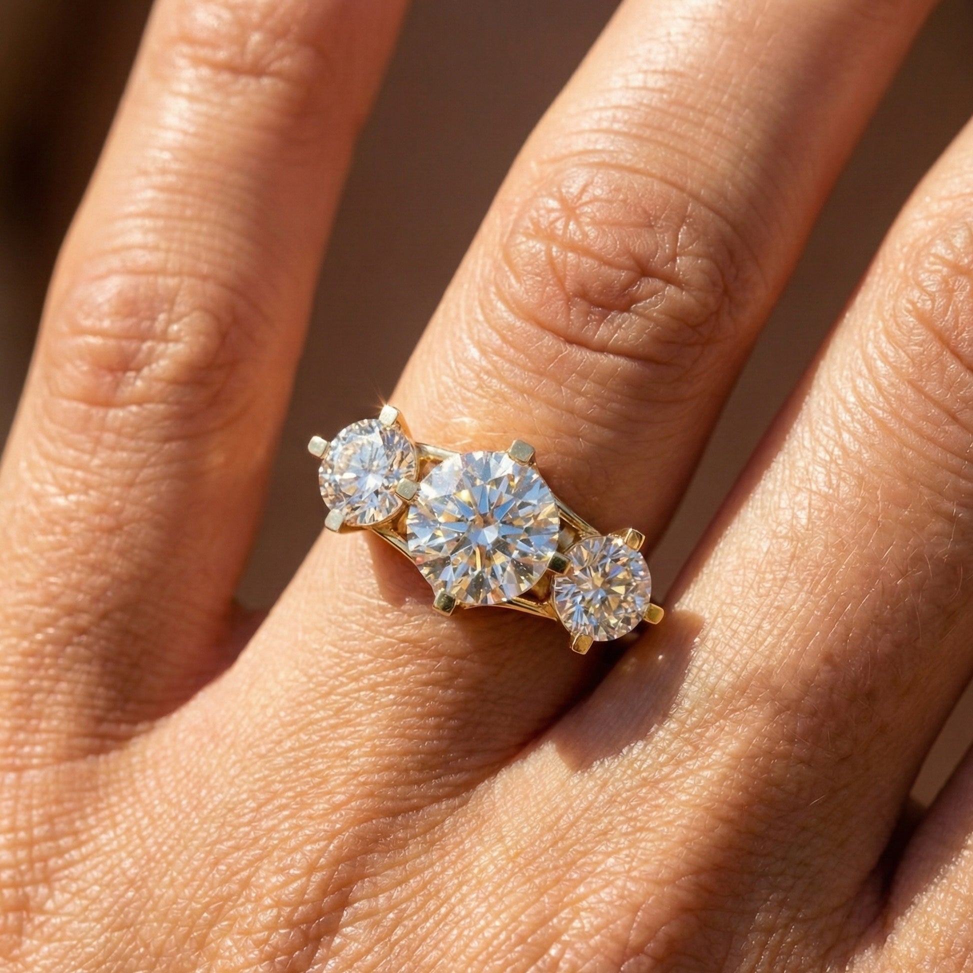 Classic Three Stone Ring with Round Cut Trio in Moissanite or Lab Grown Diamond – 9k/14k Solid Gold or Sterling Silver Engagement Ring Gift