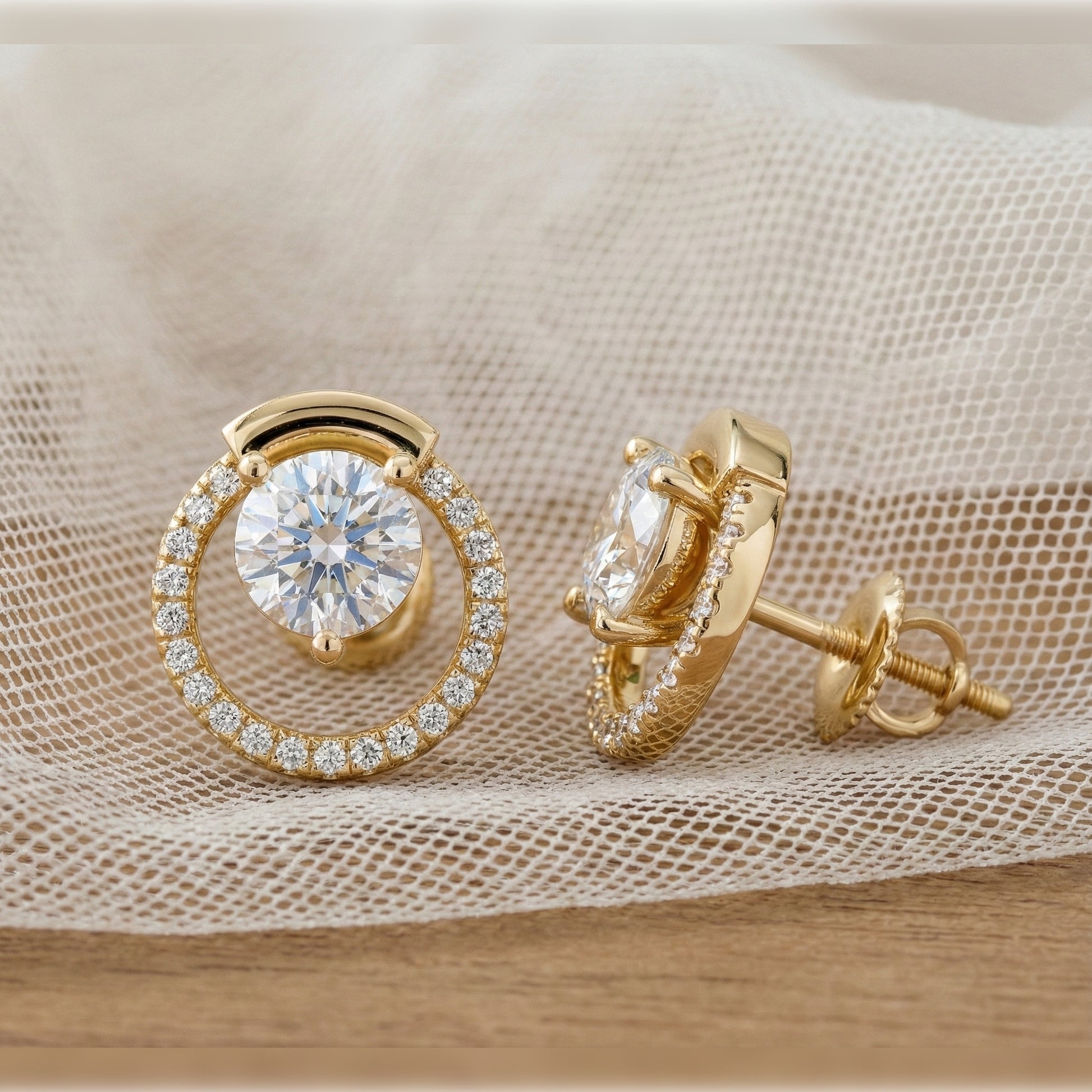 Unique Floating Minimalist Open Circle Solitaire Halo Stud Earrings in 14k Gold, Anniersary Gift for Her, Handmade Jewwlry