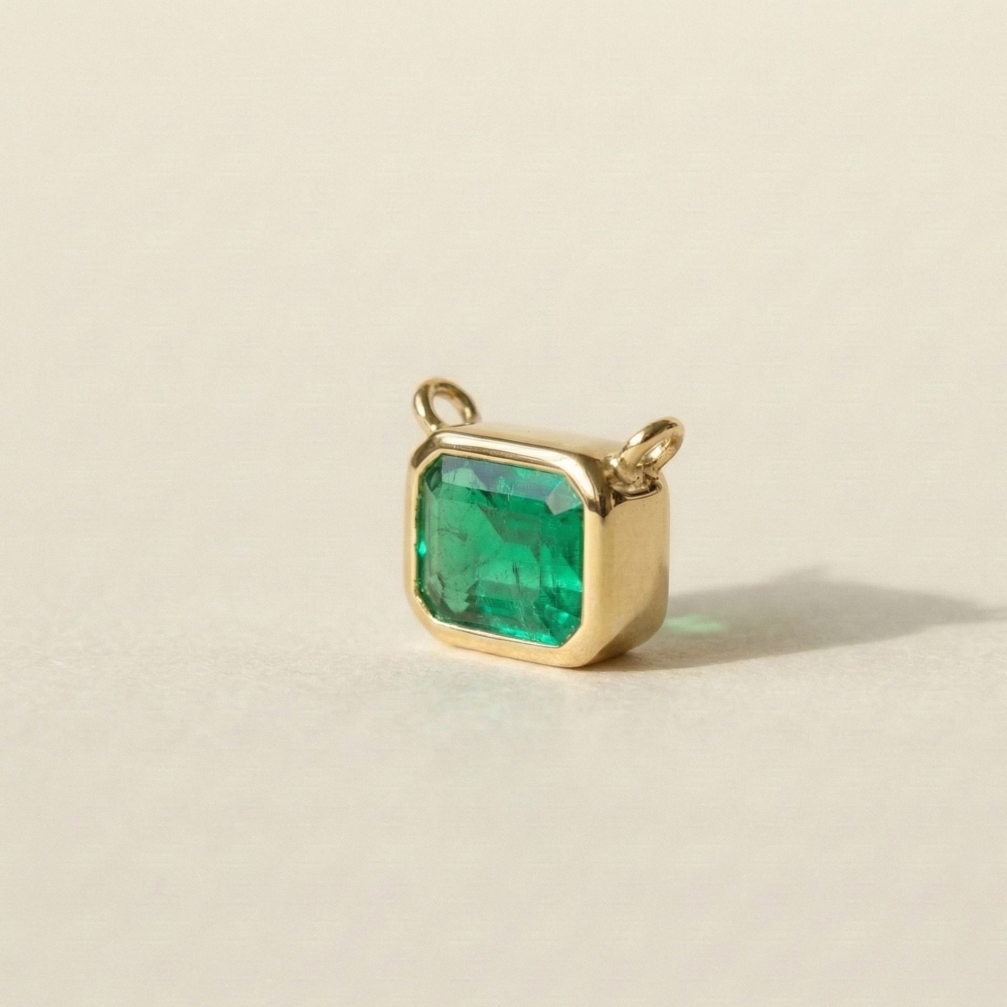 0.50 CT East-West Modern Bezel Set Colombian Green Emerald Cut Solitaire Pendant in Lab Diamond or Moissanite – 14K Solid Gold, Wedding Gift for Her, Handmade Jewelry