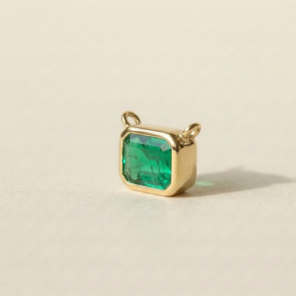 0.50 CT East-West Modern Bezel Set Colombian Green Emerald Cut Solitaire Pendant in Lab Diamond or Moissanite – 14K Solid Gold, Wedding Gift for Her, Handmade Jewelry