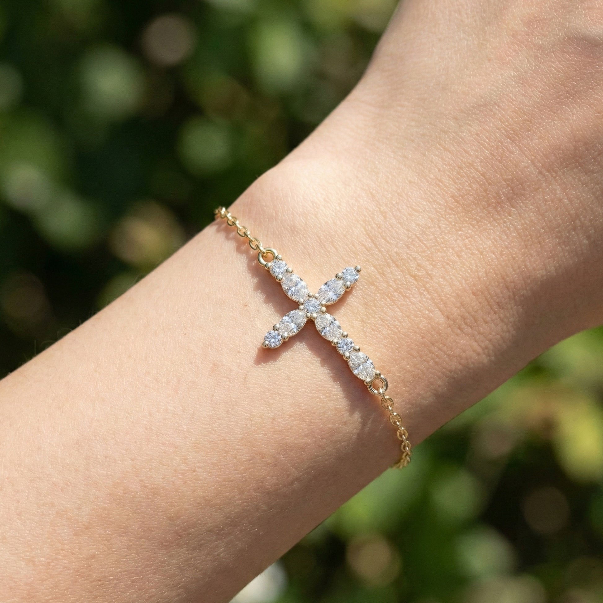 Sparkling Oval Cluster Cross Chain Bracelet in 14K Solid Gold, 0.75 TCW Oval Cut Lab Grown Diamonds, Faith Bracelet, Birthday Gift for Her