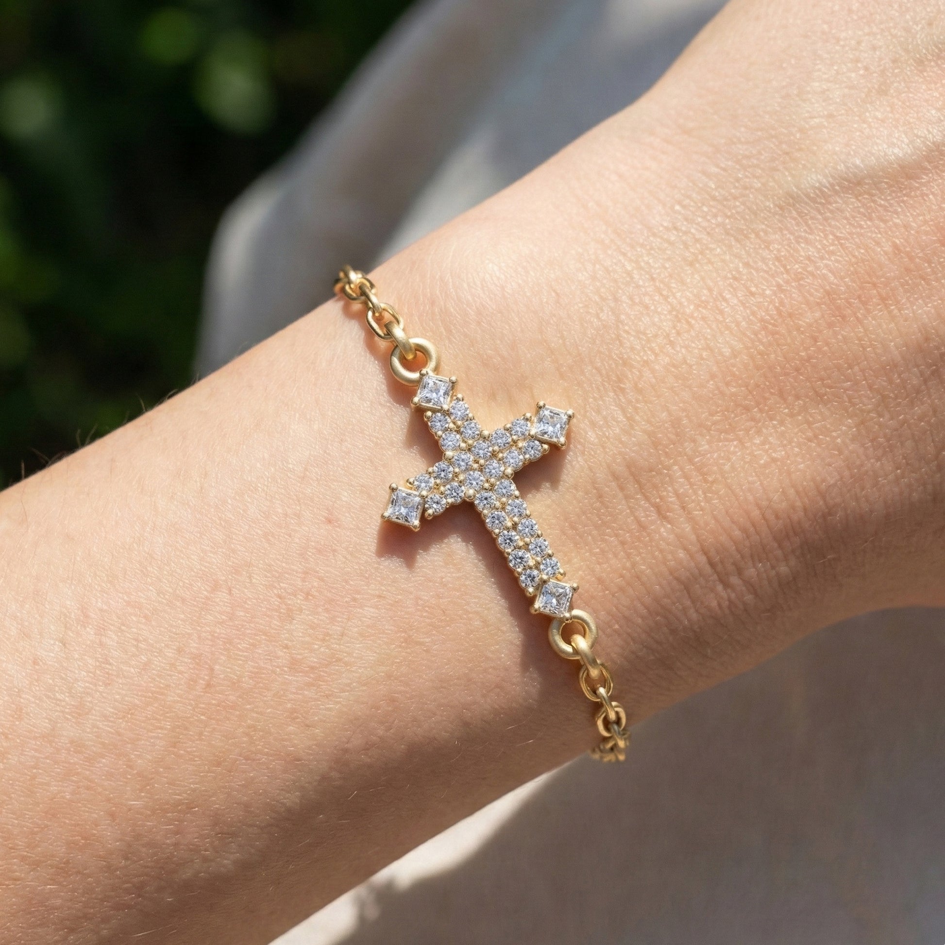 Modern Row Cross Pavé Chain Bracelet in 14K Solid Gold, 0.16 TCW Princess/Round Cut Lab Created Diamonds, Faith Bracelet, Bridal Jewelry, Wedding Gift