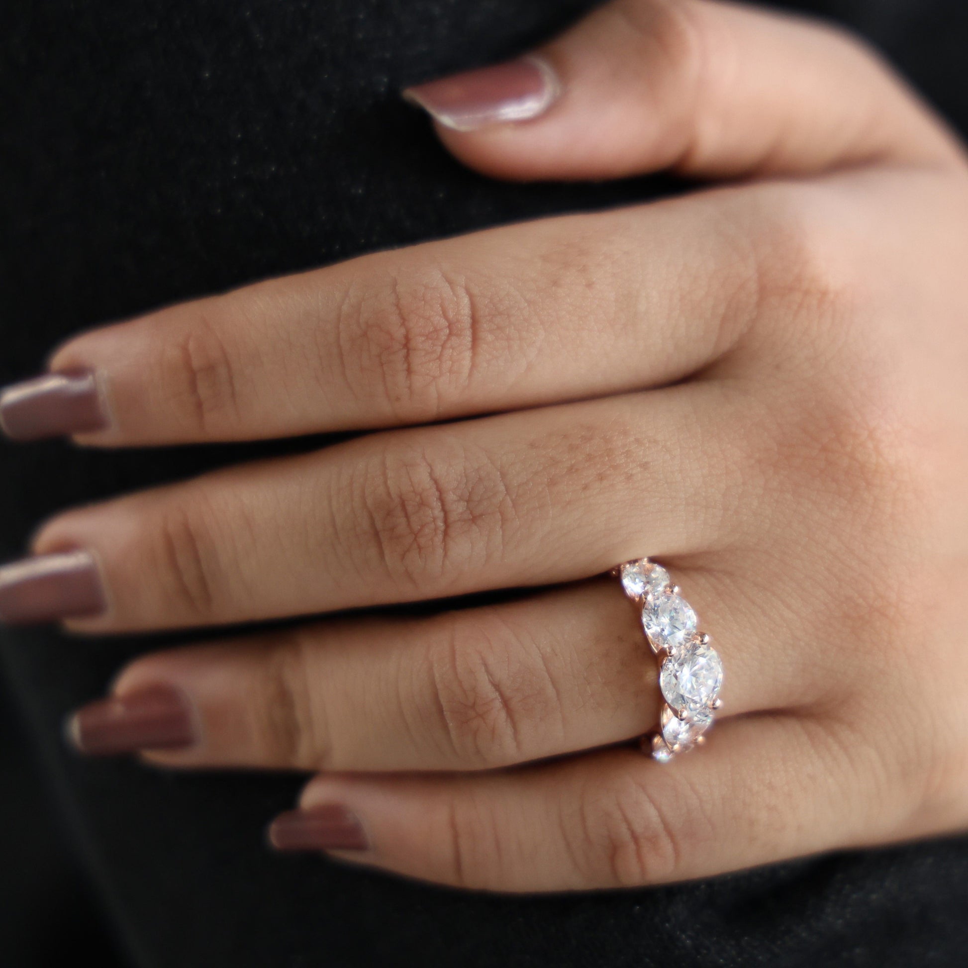 Seven Stone Graduated Prong Set Eternity Wedding Band in 14k Solid Gold, 4.61 TCW Round Cut Lab Grown Diamonds, Anniversary Gift for Wife, Everyday Wedding Band