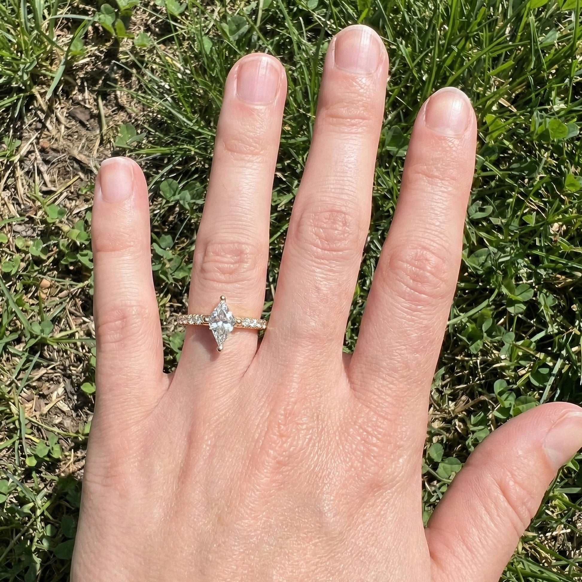 0.40 CT Kite Cut Solitaire Accent Pave Engagement Ring in Lab Diamond - 14K Solid Gold, Promise Ring, Bridal Gift, Everyday Gift for Her