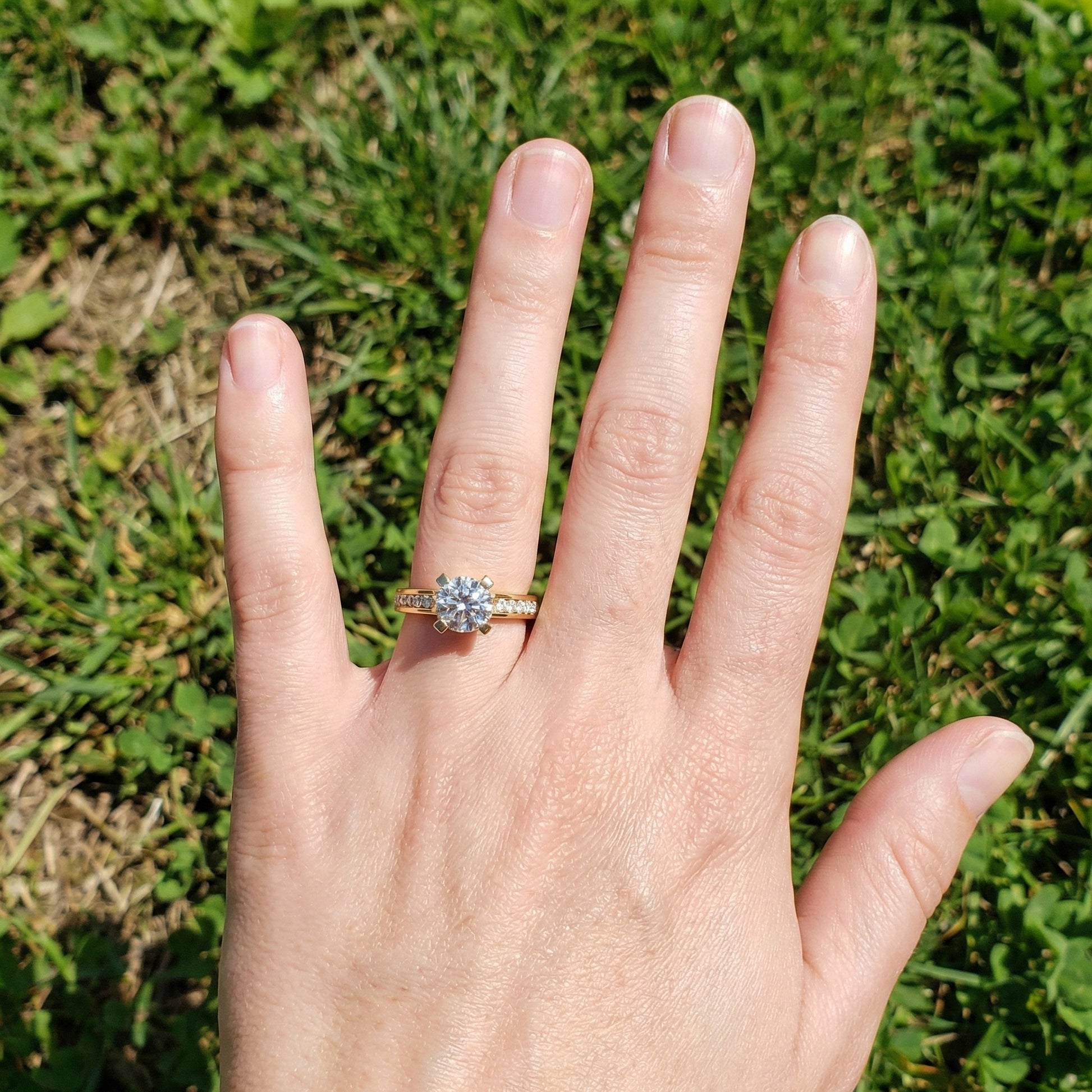 Modern Pavé Channel Set Engagement Ring in Solid 9k/14k Gold, 1.00 CT Round Cut Lab Diamond, Bridal Wedding Ring, Birthday Gift for Wife