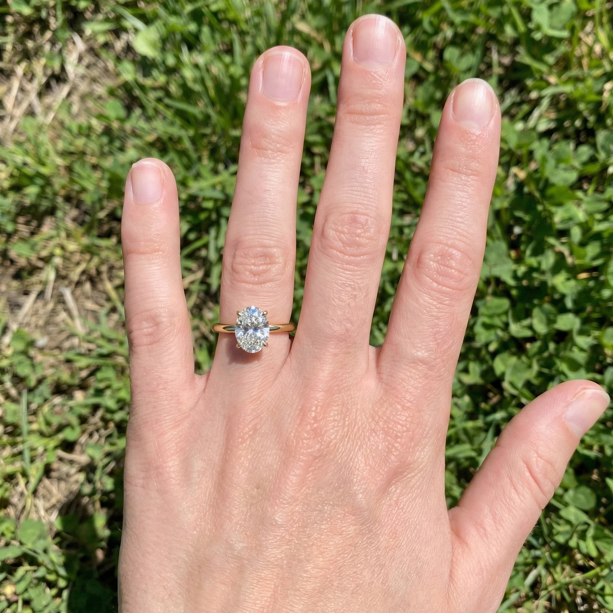 1.25 CT Oval Cut Solitaire Engagement Ring in 18K Solid Gold, Minimalist Promise Ring, Dainty Oval Diamond Bridal Jewelry