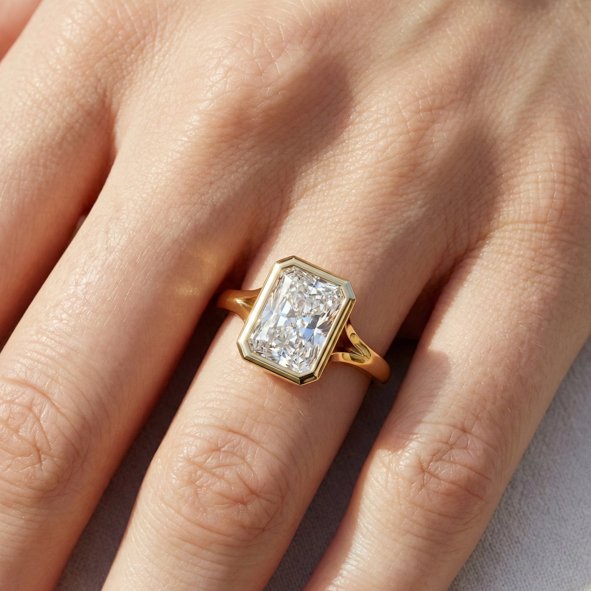 Modern Bezel Set Rectangle Solitaire Engagement Ring in 18K Solid Gold, 2.00 CT Radiant Cut Lab Created Diamond, Anniversary Gift for Her, Handmade Bridal Jewelry