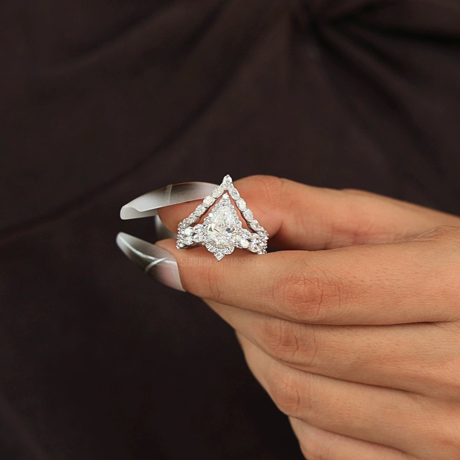 Elegant Pear Halo Chevron Ring Set in 14K White Gold with Lab Diamond, Wedding Bridal Set For Women, Handmade Jewelry - Shoora Designs