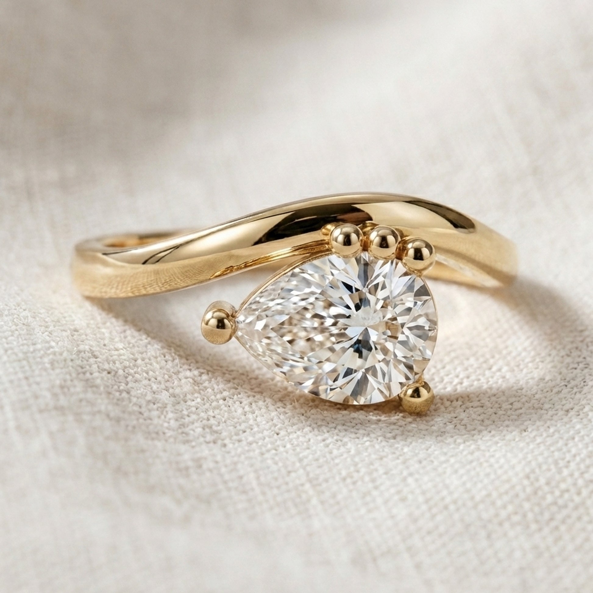 Elegant Curved Band Pear Solitaire Engagement Ring in 14k Solid Gold, 1.00 CT Pear Cut Lab Diamonds, Wedding Gift for Wife