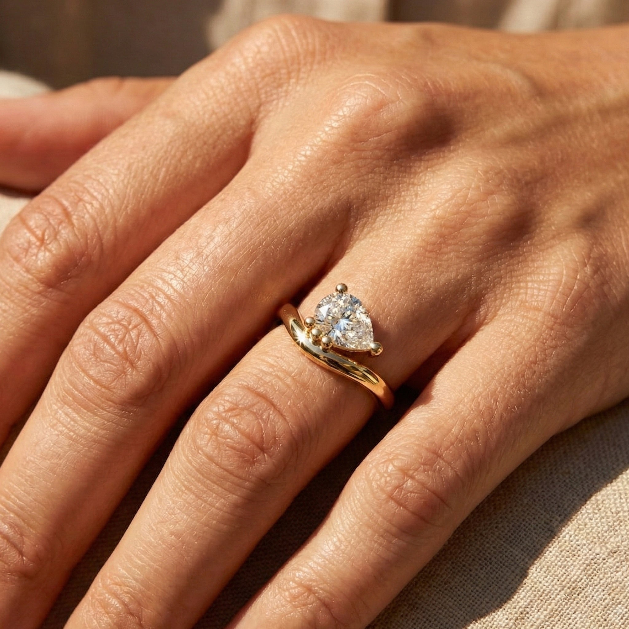 Elegant Curved Band Pear Solitaire Engagement Ring in 14k Solid Gold, 1.00 CT Pear Cut Lab Diamonds, Wedding Gift for Wife