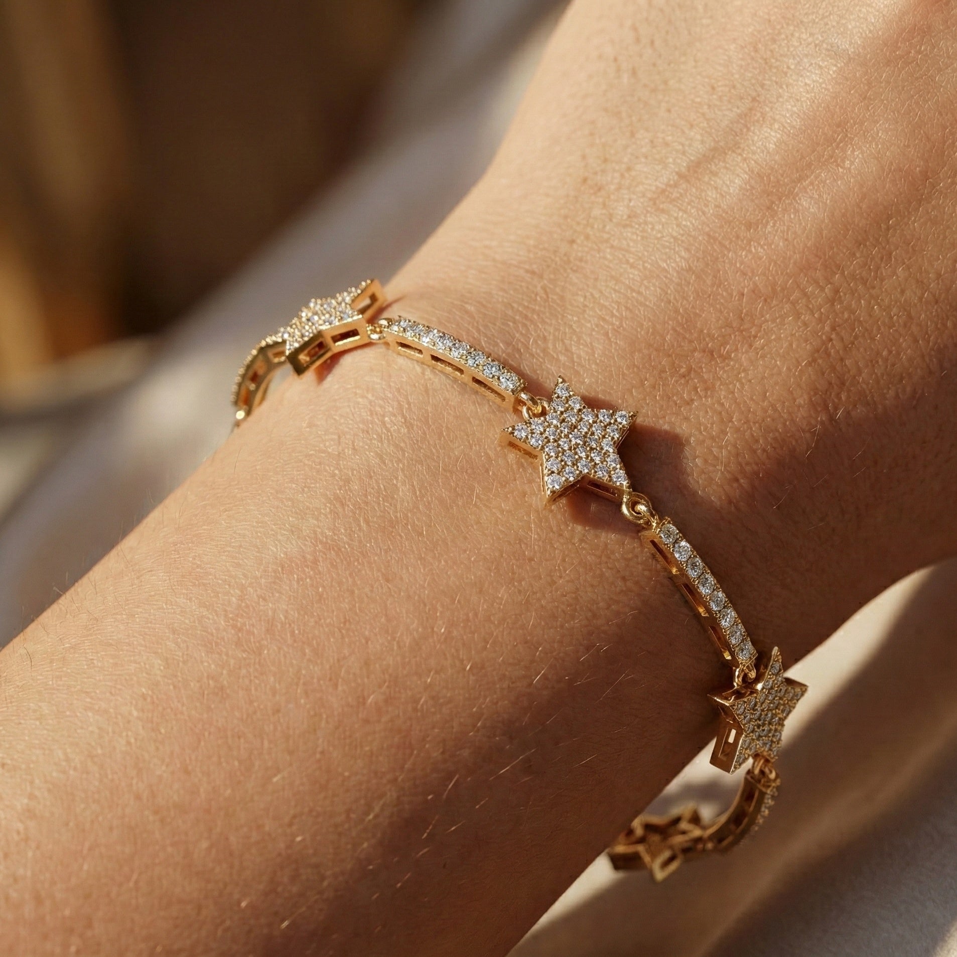 Shooting Star Pavé Link Bracelet in 14K Solid Gold, 2.19 Round Cut Lab Grown Diamonds, Statement Bracelet, Gift for Her
