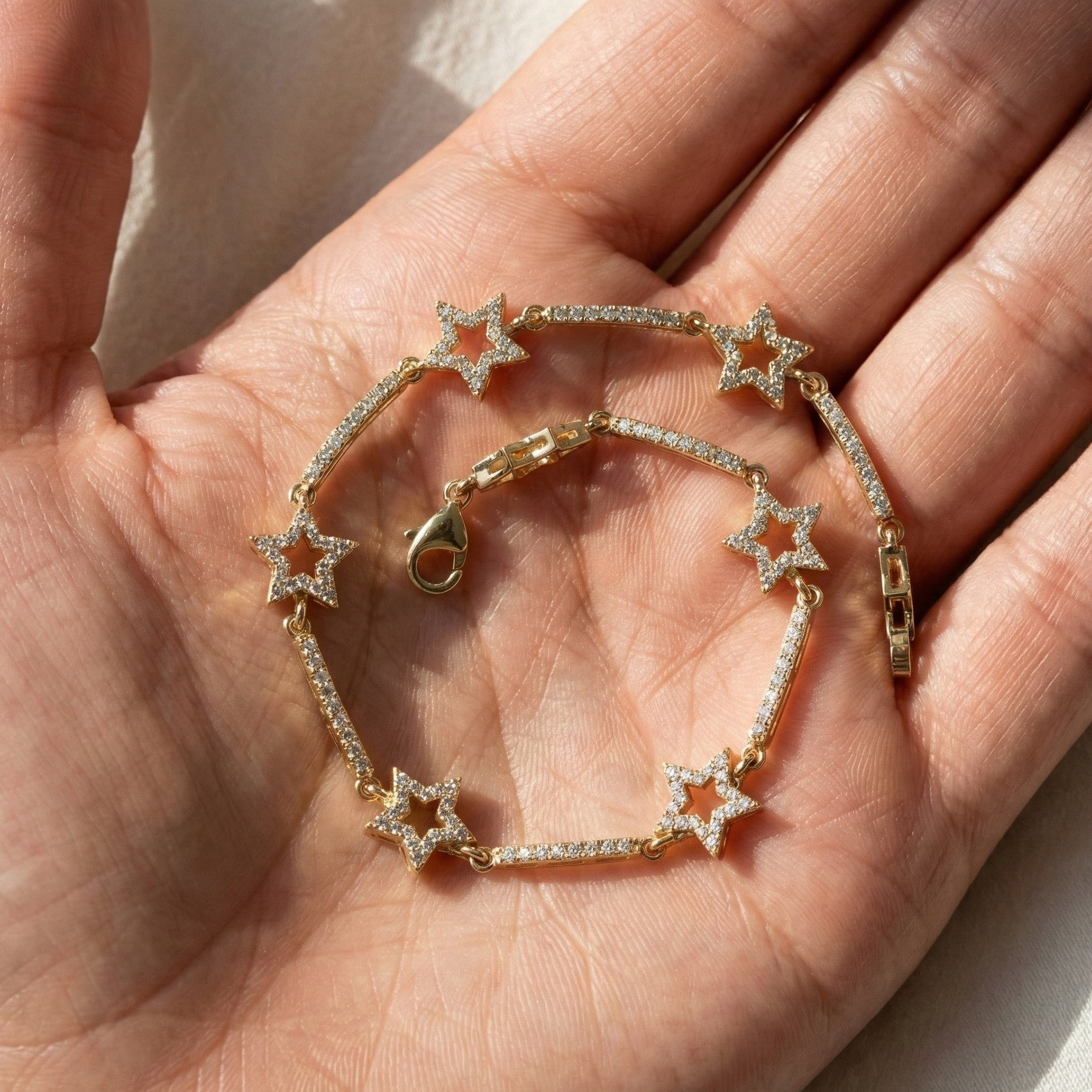 Shooting Star Pavé Link Bracelet in 14K Solid Gold, 2.19 Round Cut Lab Grown Diamonds, Statement Bracelet, Gift for Her