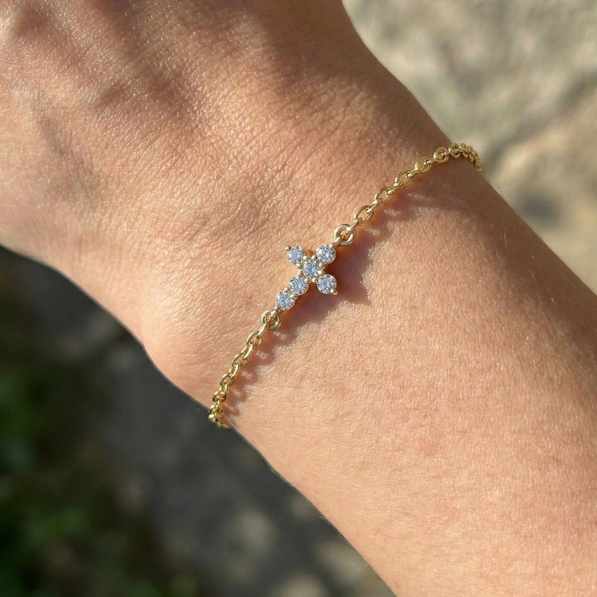 Everyday Jesus Cross Link Bracelet in 14K Solid Gold, 0.21 TCW Round Cut Lab Grown diamonds, Women's Minimal Jewelry, Gift for Her