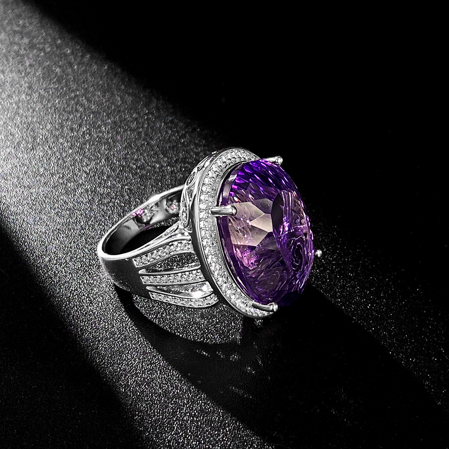 Light Purple Amethyst and Diamond Ring in 14k white gold (GR-2091)